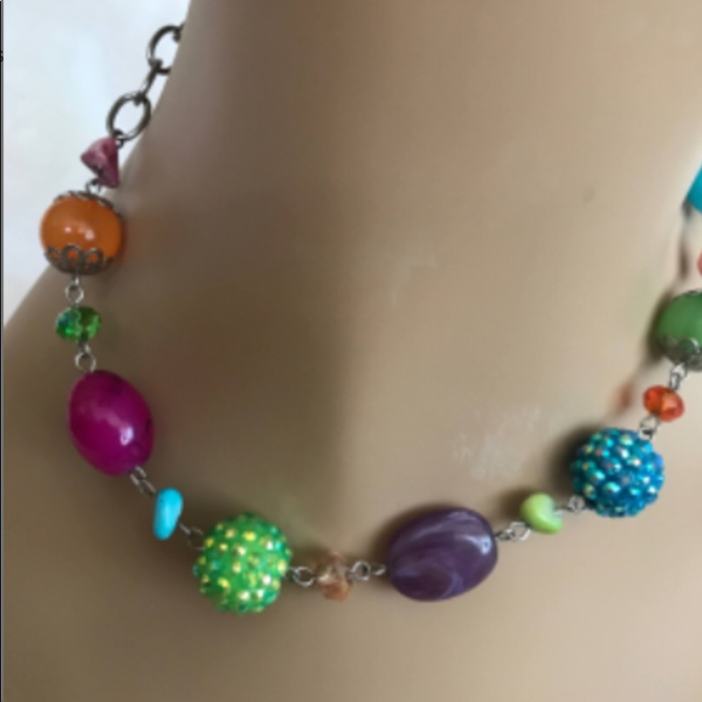 Fun Multy-Color Beaded Necklace - Picture 3 of 4